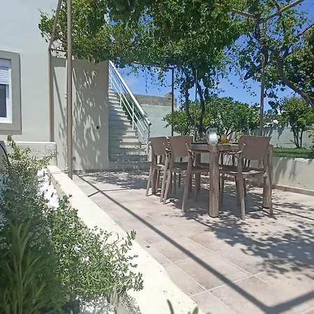 Dimitra With Garden In - Prassonisi