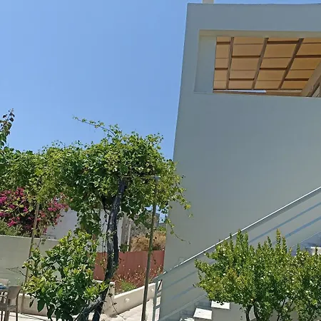 Appartamento Dimitra With Garden In - Prassonisi *
